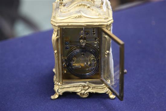 An early 20th century ormolu hour repeating carriage clock, 5.5in.